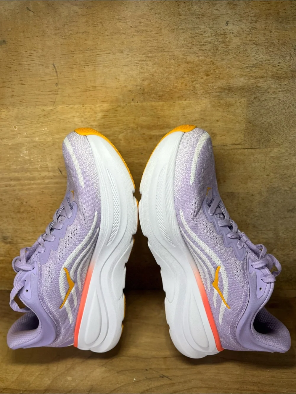 Hoka One One Bondi 9 Womens Size 10.5 Wide Running Shoes Sneakers Purple